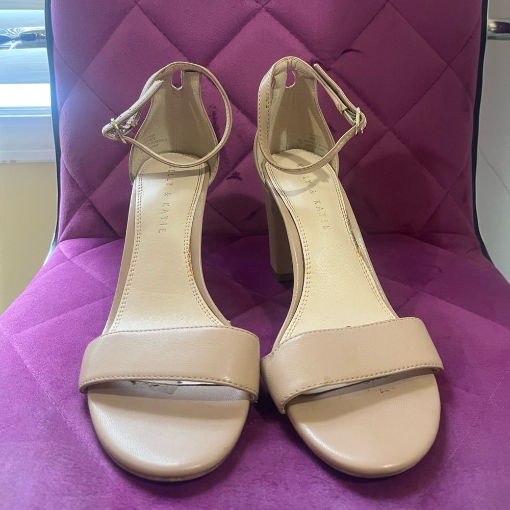 Kelly & Katie Business Casual Tan Heels